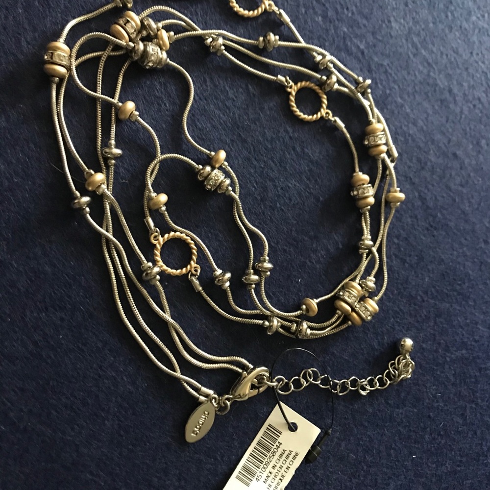 CHICOS necklace. NWT
